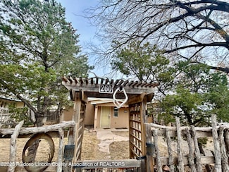 260 Franklin St, Corona, NM 88318