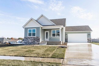 1227 Stone Ln, Waverly, IA 50677