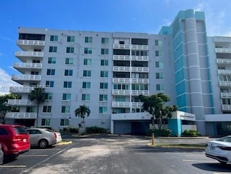 919 Hillcrest Dr Unit 611, Hollywood, FL 33021