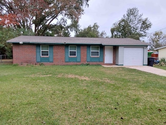 306 Lancaster Dr, Tallahassee, FL 32304