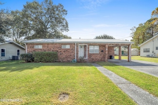 911 E Nezpique St, Jennings, LA 70546