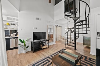 1840 Burton Dr Unit 231, Austin, TX 78741