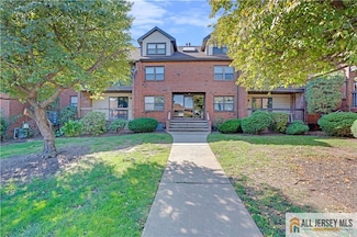 134 Beverly Hill Terrace Unit F, Woodbridge, NJ 07095