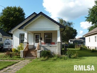 2027 W Ayres Ave, West Peoria, IL 61604