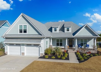 3256 Oceanic Bay Dr, Southport, NC 28461
