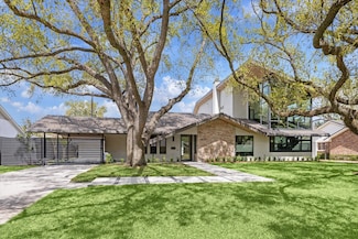 5686 Bayou Glen Rd, Houston, TX 77056