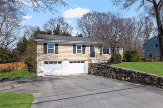 32 Rolling Acres Dr, Cumberland, RI 02864