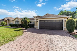 2419 Lancashire Ln, Kissimmee, FL 34743