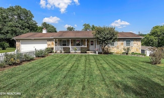 1208 Southbreeze Cir, Knoxville, TN 37919