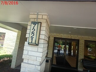 7221 Wolf Rd Unit 308B, Indian Head Park, IL 60525