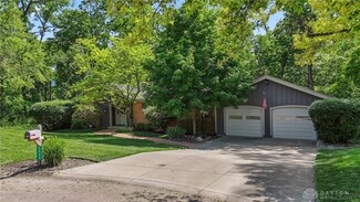 5535 Woodbridge Ln, Dayton, OH 45429