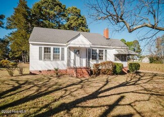 211 W Central St, Seaboard, NC 27876