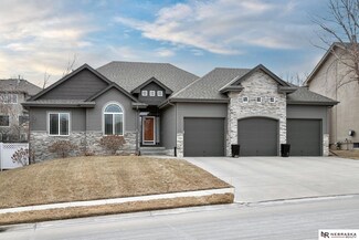 17209 Y St, Omaha, NE 68135