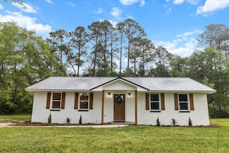 463 E Main St, Harleyville, SC 29448