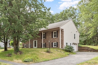 18 Heather Cir, Jefferson, MA 01522