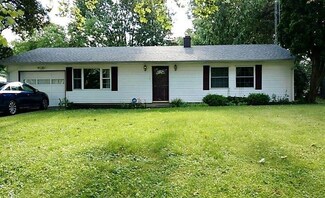 305 N Shellbark Rd, Muncie, IN 47304