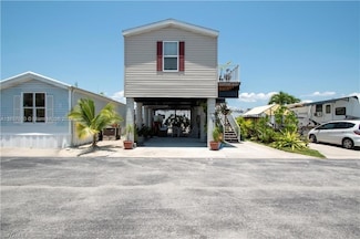 675 S Copeland Ave, Everglades City, FL 34139