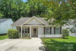 2239 Blue Hampton Ln, Charlotte, NC 28213
