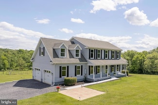 442 Frog Hollow Rd, Winchester, VA 22603