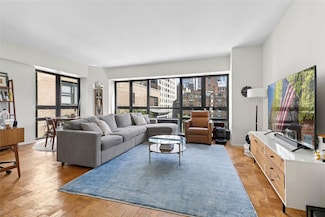 415 E 54th St Unit 10E, New York, NY 10022
