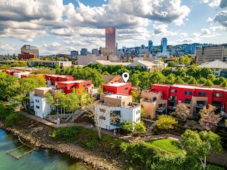 840 NW Naito Pkwy Unit H-5, Portland, OR 97209