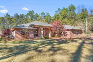 556 Tara Rd, Cantonment, FL 32533
