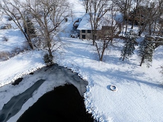 665 198th Ave, Pella, IA 50219