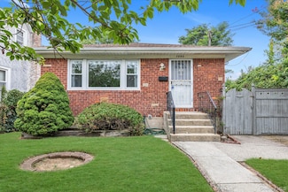 1280 Arlington Ave, Elmont, NY 11003