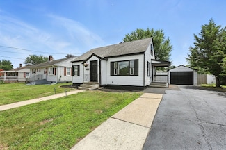 21 Meeting House Rd, Chicopee, MA 01013