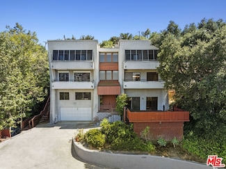 3740 Multiview Dr, Los Angeles, CA 90068