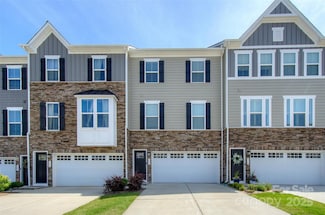 411 Lahinch Dr, Tega Cay, SC 29708