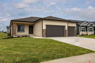 2812 NW Greenwood St, Ankeny, IA 50023