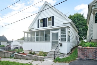 10 Sanborn St, Lowell, MA 01850