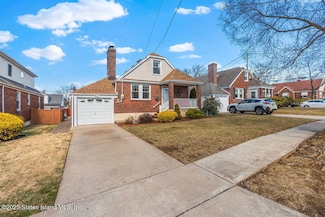 67 Governor Rd, Staten Island, NY 10314