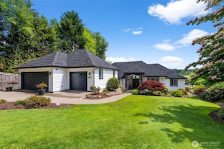 8423 Dormar Dr SE, Port Orchard, WA 98367