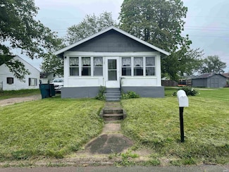 1308 W 16th St, Muncie, IN 47302