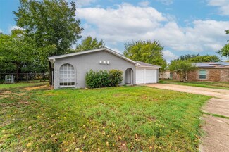 3512 Richardson Ct, Fort Worth, TX 76119