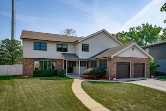 505 E Atwood Ct, Elmhurst, IL 60126