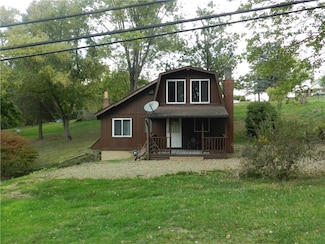 407 Hillview Dr, New Kensington, PA 15068