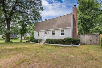 88 Senator St, Springfield, MA 01129