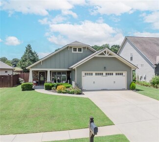 575 Cottage Loop, Pendergrass, GA 30567