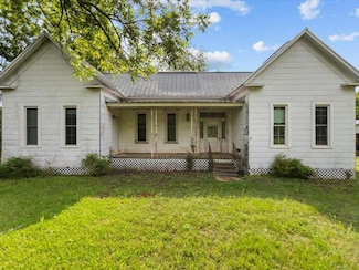 529 E Fm 323, Palestine, TX 75801