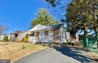 207 Pennsylvania Ave, Prospect Park, PA 19076