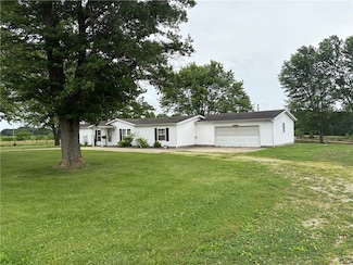 11769 E 1800th Ave, Effingham, IL 62401