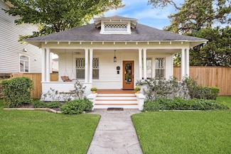 1847 Cortlandt St, Houston, TX 77008