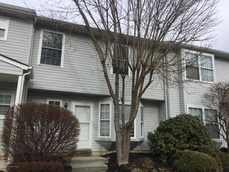 60 County Rd Unit K056, Cliffwood, NJ 07721