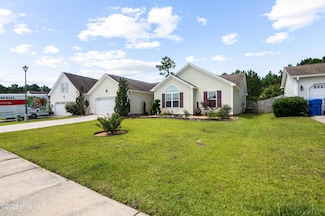 205 Belvedere Dr, Holly Ridge, NC 28445