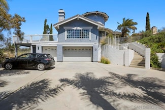 584 E Bobier Dr, Vista, CA 92084