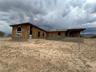 33553 Longview Rd, Pearblossom, CA 93553