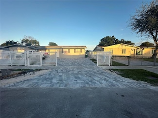 19727 SW 118th Place Unit A, Miami, FL 33177
